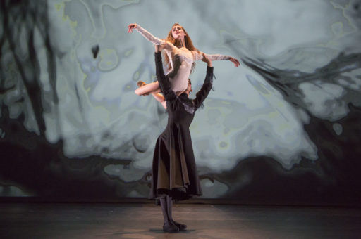 Two dancers performing Mariana Oliveira's choreography.